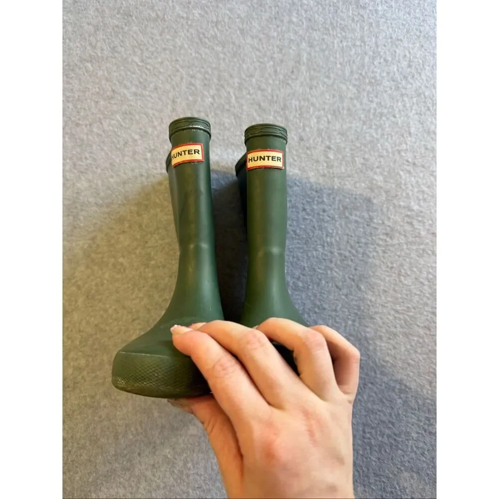 Hunter Kids First Classic rain boots green 11B 12G